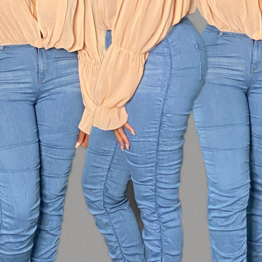 Ruched high waisted jeans
